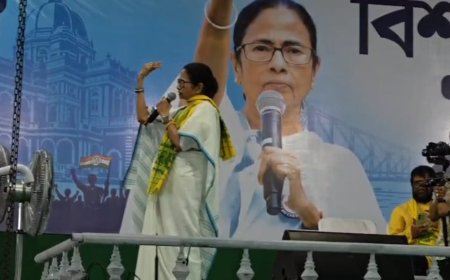 উত্তরবঙ্গ থেকে প্রচার শুরু মমতার: আলু চাষীদের ক্ষতিপূরণের আশ্বাস, উন্নয়নেই জোর-বিজেপি ও নির্বাচন কমিশনকে তোপ