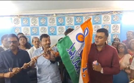 ভাটপাড়ায় বিজেপিতে বড় ভাঙন, তৃণমূলে যোগ দিলেন একাধিক কর্মী