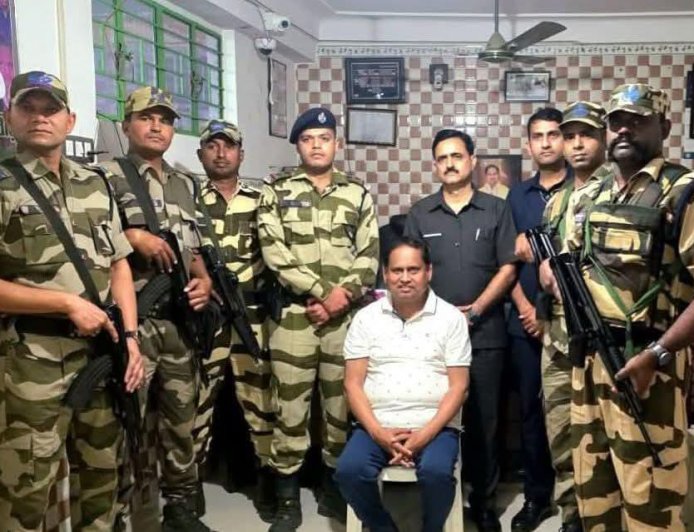 মুর্শিদাবাদের শক্তিপুরে হুমায়ুন কবীরকে ওয়াই প্লাস নিরাপত্তা, বাড়িতে পৌঁছাল কেন্দ্রীয় বাহিনী