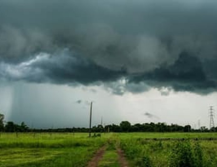 রাজ্যে বাড়ছে গরম, রবিবার থেকে দক্ষিণবঙ্গের একাধিক জেলায় বৃষ্টির সম্ভাবনা