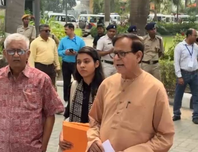 নির্বাচন কমিশনের সঙ্গে বৈঠকের পর সিপিআইএমের সাংবাদিক বৈঠক, সরব মহম্মদ সেলিম