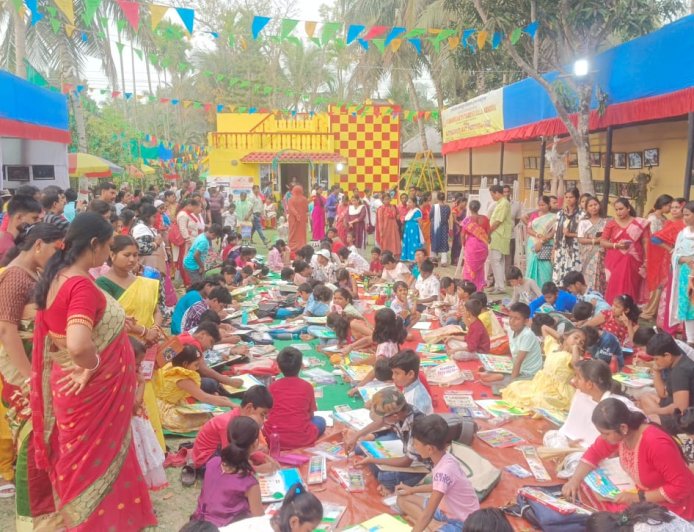 বারুইপুরে শুরু তিন দিনব্যাপী আন্তর্জাতিক আর্ট ফেস্টিভ্যাল