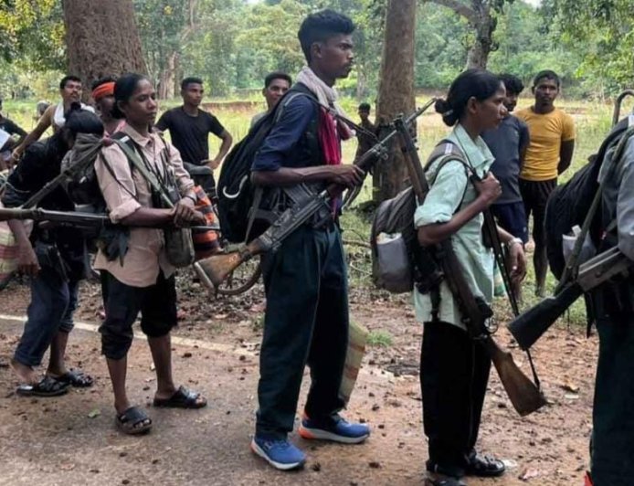 ছত্তীসগঢ়ের বস্তারে আত্মসমর্পণ ১০৮ জন মাওবাদীর