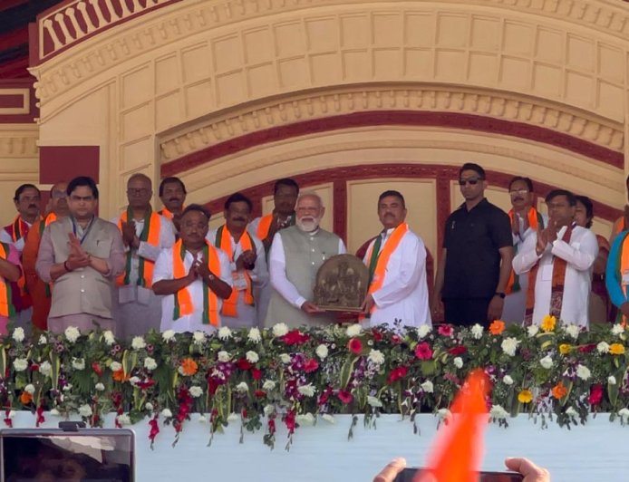 কলকাতার ব্রিগেডে প্রধানমন্ত্রী নরেন্দ্র মোদীর সভা, উদ্বোধন-শিলান্যাসে প্রায় ১৮,৬৮০ কোটি টাকার প্রকল্প
