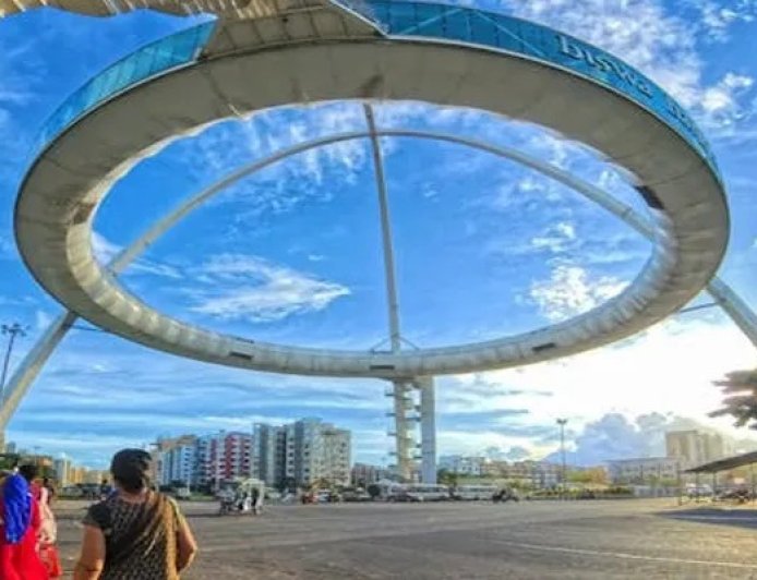 কলকাতায় আংশিক মেঘলা আকাশ, বিকেল–সন্ধ্যায় হালকা বৃষ্টির সম্ভাবনা