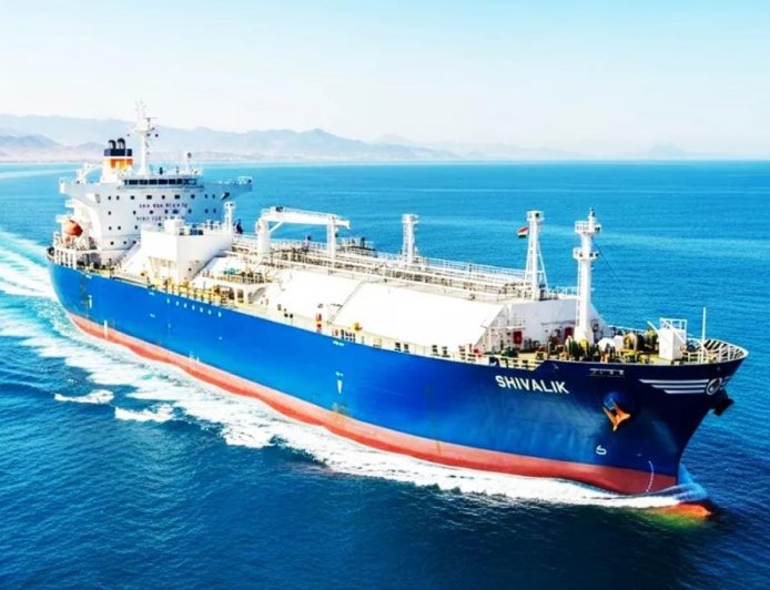 হরমুজ পেরিয়ে গুজরাটে পৌঁছল  ‘শিবালিক’