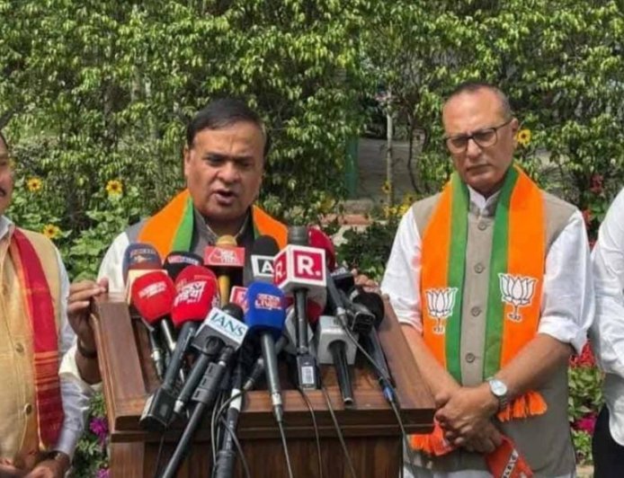 অসমে আবার ভাঙন কংগ্রেসে, বিজেপিতে যোগ দিলেন সাংসদ প্রদ্যোৎ বরদলৈ