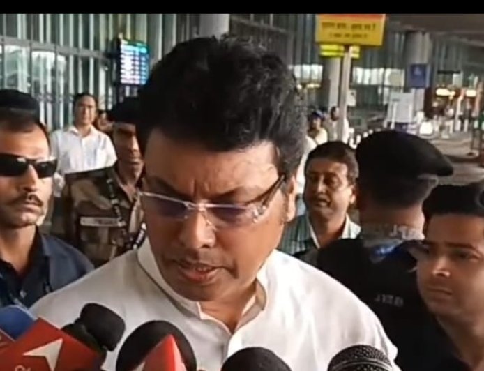 কলকাতা বিমানবন্দরে বিপ্লব দেব, আই-প্যাক মামলা ও প্রার্থী তালিকা নিয়ে গুরুত্বপূর্ণ মন্তব্য