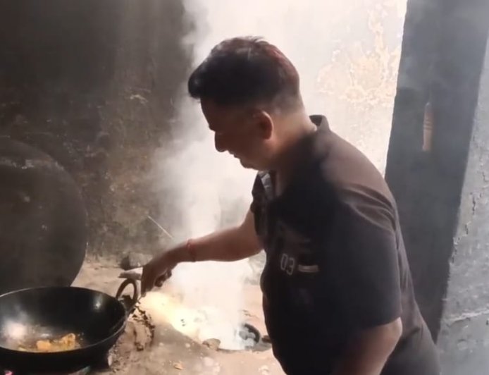 মধ্যপ্রাচ্যের অস্থিরতার প্রভাব কলকাতার হোটেল শিল্পে, এলপিজি সংকটে টানাটানি, বাড়ছে ব্যবসায়ীদের উদ্বেগ