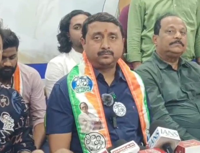 “শুভেন্দু অধিকারী দাঁড়ালেও হারাতাম”—বালিতে বিস্ফোরক মন্তব্য তৃণমূল প্রার্থী কৈলাস মিশ্রর