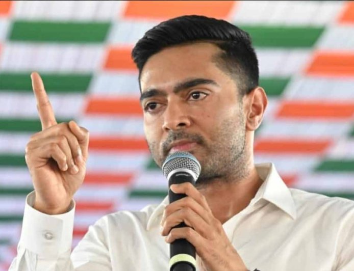 ভোটের অধিকার কেড়ে নেওয়ার সাধ্য কারও নেই" পাথরপ্রতিমা থেকে গর্জে উঠলেন অভিষেক