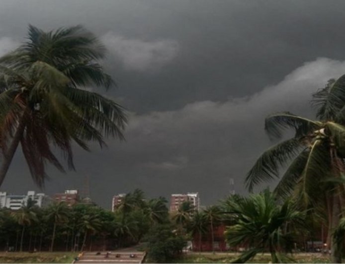 শনিবারও কালবৈশাখীর দাপট, ৬০ কিমি বেগে ঝড়ের আশঙ্কা একাধিক জেলায়