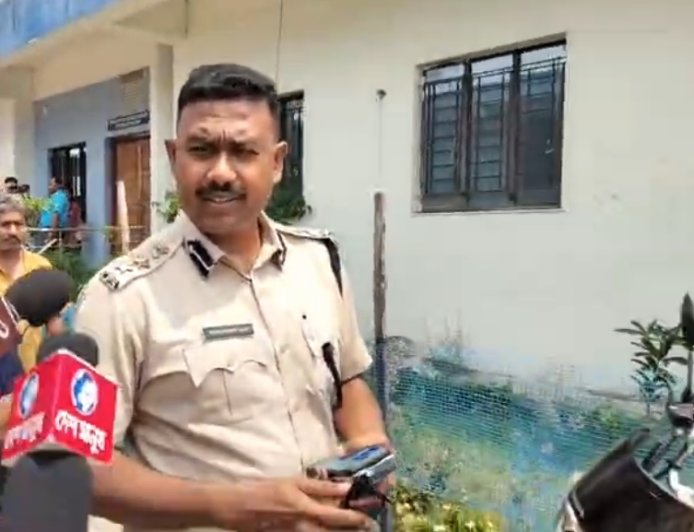 নির্বাচনের আগে প্রশাসনিক রদবদল, হাইকোর্টে চ্যালেঞ্জে নতুন বিতর্ক