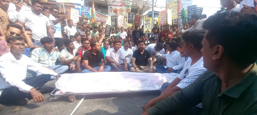 চূড়ান্ত ভোটার তালিকায় ‘বিচারাধীন’ উল্লেখ, আত্মঘাতীর অভিযোগ, মরদেহ নিয়ে অবস্থান বিক্ষোভ ও প্রতিবাদ মিছিল,