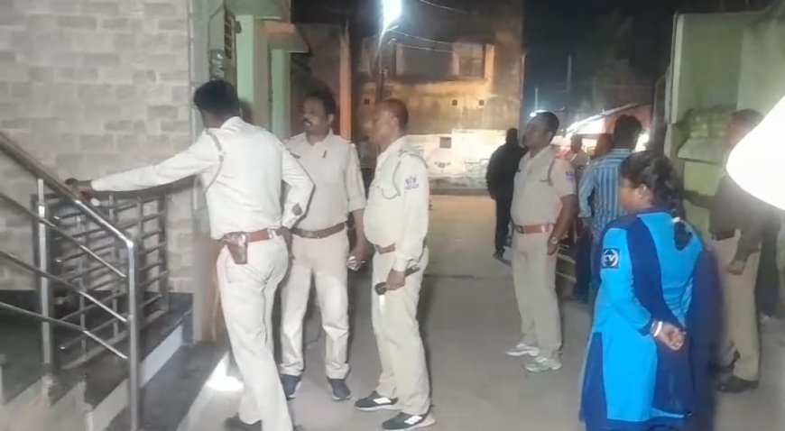 টহলদারির সময় আগ্নেয়াস্ত্র ও কার্তুজসহ যুবক গ্রেফতার, তদন্তে পুলিশ