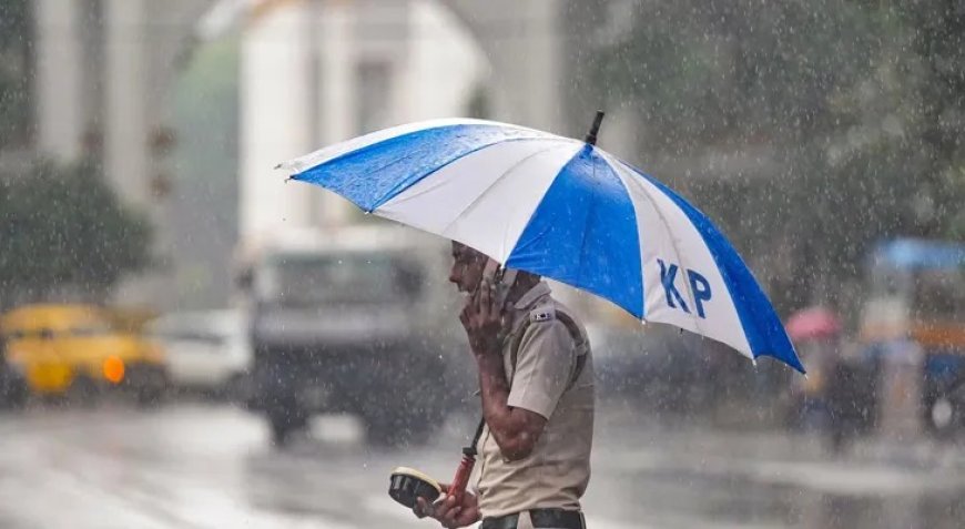 দক্ষিণবঙ্গে বজ্রবিদ্যুৎ-সহ বৃষ্টির সম্ভাবনা, ১০ জেলায় সতর্কতা; ভিজতে পারে উত্তরবঙ্গও