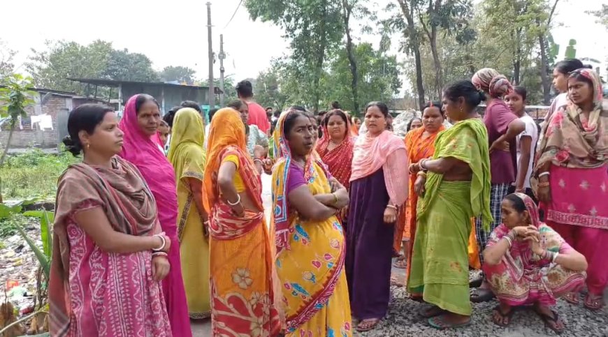 দার্জিলিংয়ের শিলিগুড়ি সংলগ্ন বাসবাড়ি বাড়িভাষায় মোবাইল টাওয়ার বসানোকে ঘিরে উত্তেজনা, ক্ষোভে বাসিন্দারা