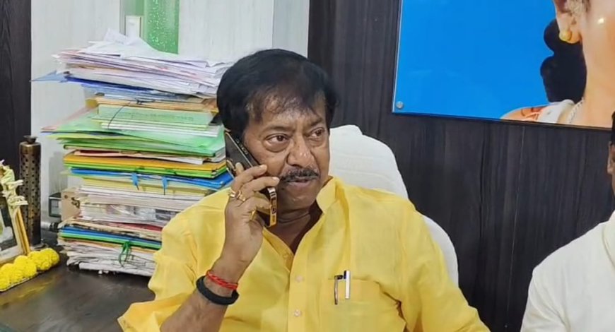 প্রার্থী ঘোষণার পরই মাঠে জ্যোতিপ্রিয় মল্লিক, দেয়াল লিখনে শুরু প্রচার