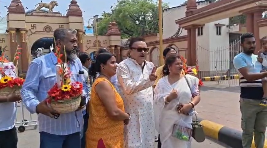 দক্ষিণেশ্বরে পুজো দিয়ে প্রচার শুরু, দিলীপ ঘোষকে কটাক্ষ মদন মিত্রর