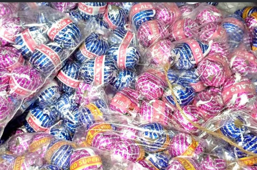 দোতলা বাড়িতে চকলেট বোমার কারখানা, ১০০ কেজি বাজি উদ্ধার, গ্রেপ্তার মালিক