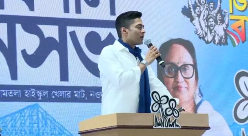 অভিষেকের সভার আগেই নওদায় তাণ্ডব, চেয়ার ভাঙচুরে উত্তপ্ত তৃণমূলের অন্দর