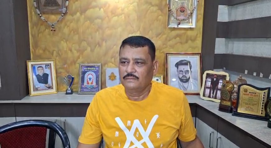 নোয়াপাড়ায় তৃণমূলে বড় ধাক্কা! দল ছাড়ার ঘোষণা সুনীল সিংয়ের, বিজেপিতে যোগের জল্পনা