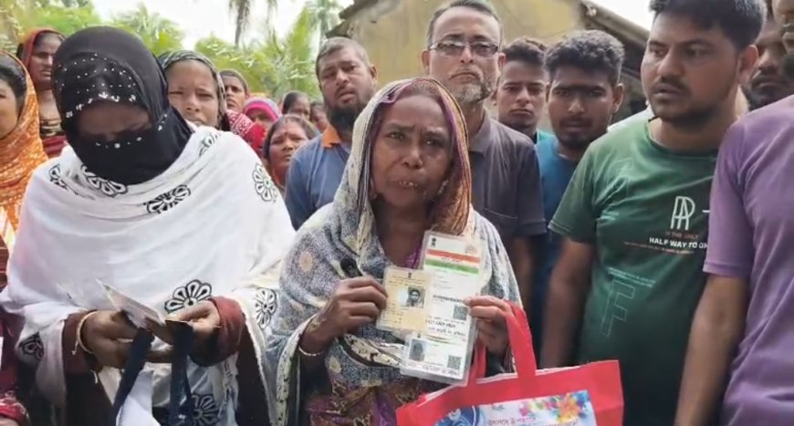 মিনাখায় ভোটার তালিকা বিতর্কে উত্তেজনা, ৩৯৫ নাম বাদে বিক্ষোভ ও টায়ার জ্বালিয়ে প্রতিবাদ