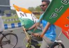 দলাদলি ভুলে শান্তির বার্তা, এক সাইকেলে তিন দলের পতাকা ঘুরে বেড়াচ্ছে বর্ধমানে