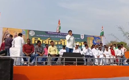 বীরভূমের গোয়ালিয়ারা ফুটবল ময়দানে তৃণমূলের বিশাল জনসভা, দেব না আসায় ক্ষোভ