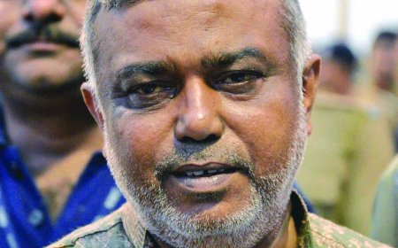 জমি দুর্নীতি মামলায় ফের তলব, ইডির সামনে তৃতীয়বার হাজিরার ডাক দেবাশীষ কুমারকে