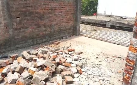 ফরাক্কায় ভয়াবহ বিস্ফোরণ, বোমা মজুতের অভিযোগে চাঞ্চল্য-তদন্তে পুলিশ