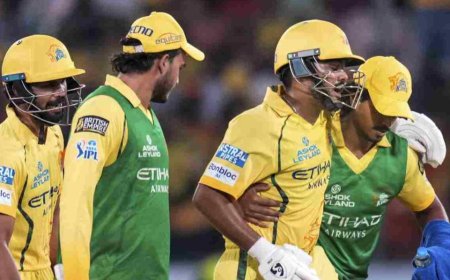 আবার ধাক্কা চেন্নাই শিবিরে! এবার চোটে ছিটকে গেলেন আয়ুষ মাত্রে