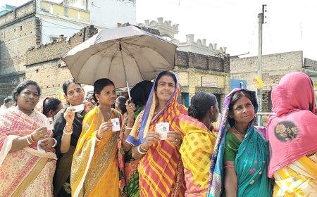 দেড় ঘণ্টার বেশি ইভিএম বিকল, বাঁকুড়ার ছাতনায় ভোটগ্রহণে বিঘ্ন