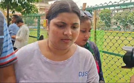 শিলিগুড়িতে ভোট জালিয়াতির অভিযোগে চাঞ্চল্য, 'ভোট দিয়ে দেওয়া হয়েছে' শুনে ক্ষোভ প্রথমবারের ভোটারের