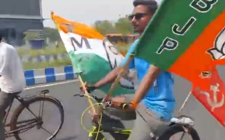 দলাদলি ভুলে শান্তির বার্তা, এক সাইকেলে তিন দলের পতাকা ঘুরে বেড়াচ্ছে বর্ধমানে