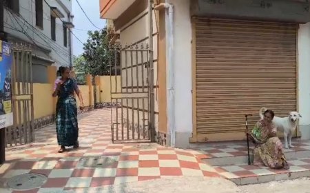 গড়িয়ায় ফ্ল্যাট থেকে মহিলার দেহ উদ্ধার, নিখোঁজ অধ্যাপক স্বামী-চাঞ্চল্য দক্ষিণ ২৪ পরগনায়