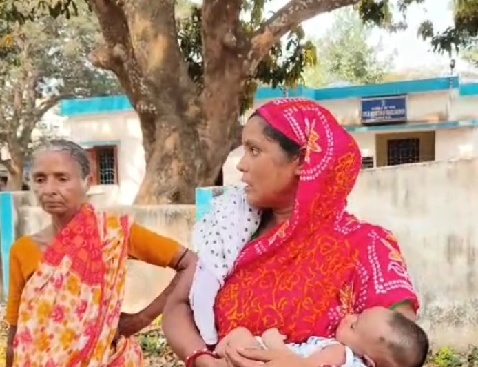 পণের দাবিতে নির্যাতন, এক মাসের কন্যাকে ছুড়ে ফেলার অভিযোগ-নদিয়ায় চাঞ্চল্য