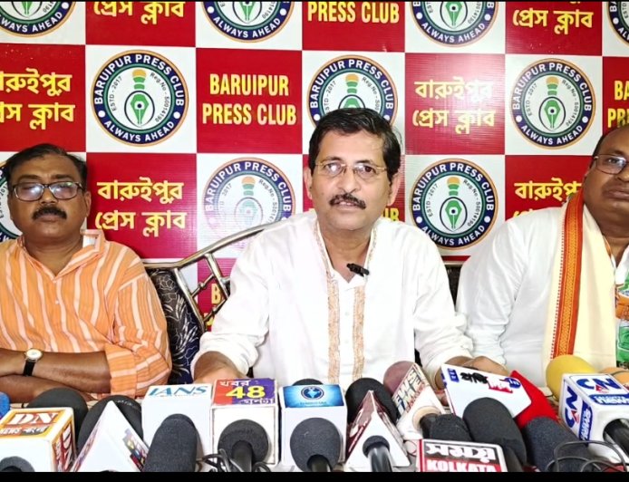 বারুইপুরে জমজমাট প্রচার, তৃণমূল-বিজেপির জোর লড়াইয়ে উত্তপ্ত ভোটের ময়দান