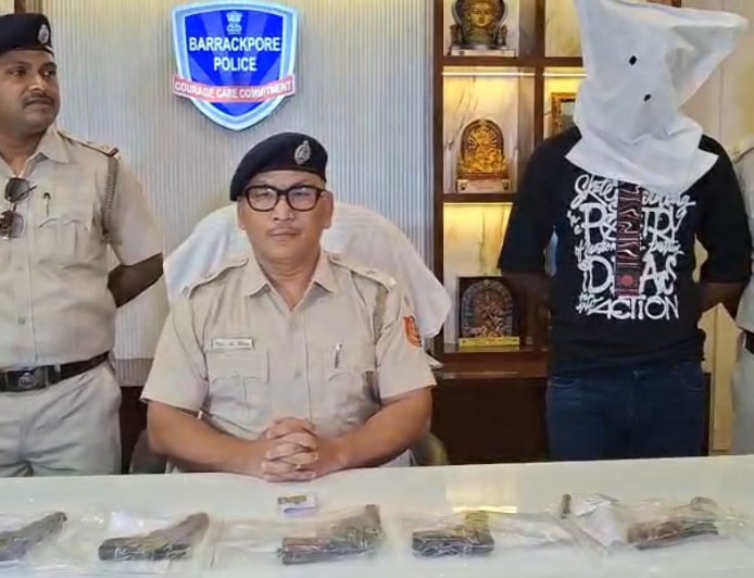 ভাটপাড়ায় অস্ত্র উদ্ধার, গ্রেফতার জগদ্দলের ত্রাস 'কালুয়া'