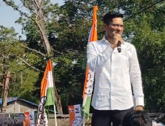 ময়নার বলাইপান্ডায় অভিষেক বন্দ্যোপাধ্যায়ের রোড শো, জনজোয়ারে ভাসল এলাকা