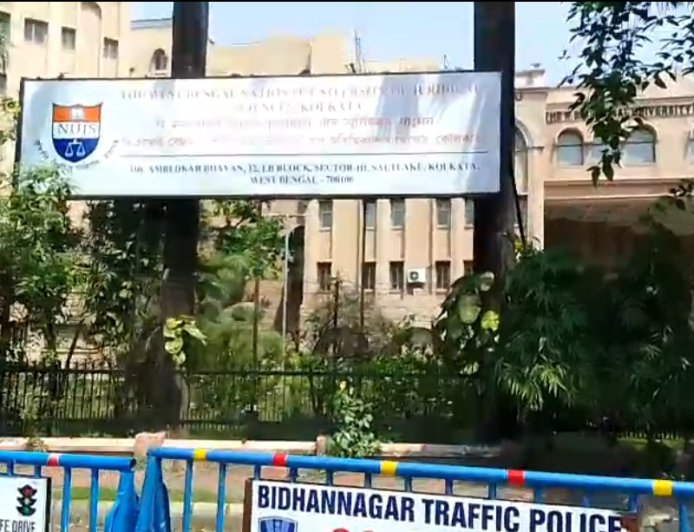 সল্টলেকে ছাত্রের অস্বাভাবিক মৃত্যু, ঝাঁপ দিয়ে আত্মহত্যার সন্দেহ