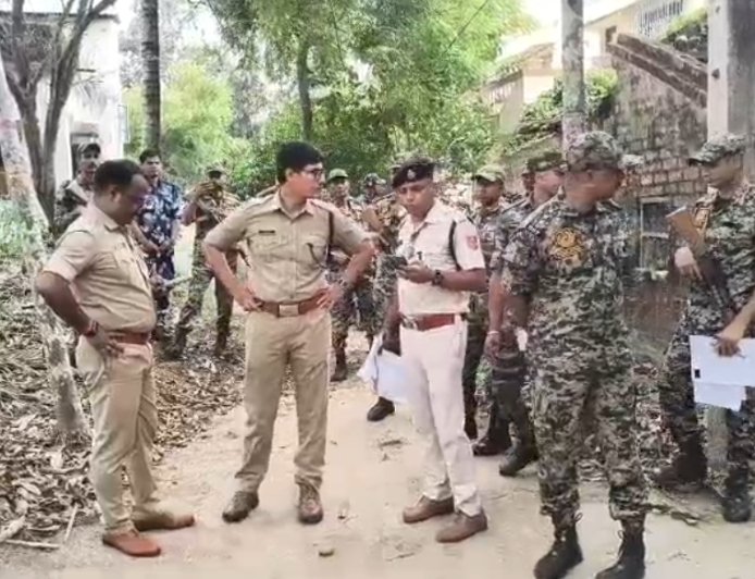 রিগিং রুখতে' কড়া কমিশন, রানাঘাটে ঘরে ঘরে পুলিশ-সিআরপিএফের সতর্কবার্তা