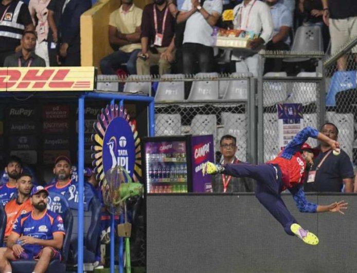 আইপিএলের ইতিহাসে সর্বকালের সেরা ক্যাচ, শ্রেয়সে মুগ্ধ সচিনও