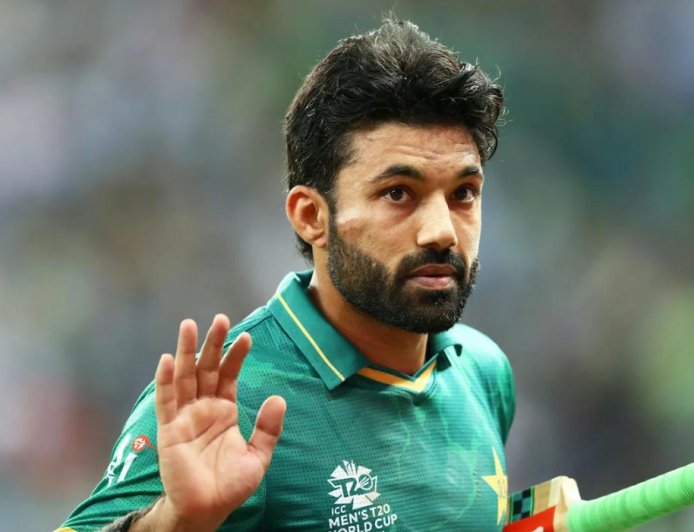 ‘পাকিস্তানের হয়ে খেলার যোগ্য নই’, বিস্ফোরক স্বীকারোক্তি রিজওয়ানের