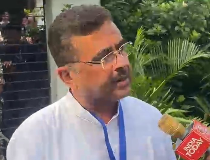 ভোট দিলেন শুভেন্দু অধিকারী, জয়ের ব্যাপারে আত্মবিশ্বাসী নন্দীগ্রামের প্রার্থী