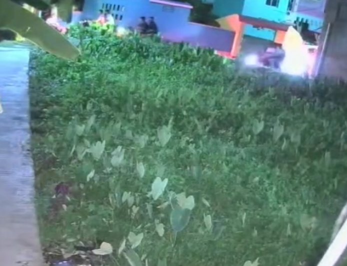 ডায়মন্ড হারবারে বাইক বাহিনীর দৌরাত্ম্যের অভিযোগ, সিসিটিভি ফুটেজ ঘিরে চাঞ্চল্য-কড়া পদক্ষেপে নির্বাচন কমিশন