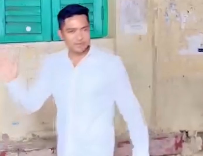 মিত্র ইনস্টিটিউটে ভোট দিলেন অভিষেক বন্দ্যোপাধ্যায়, শান্তিপূর্ণ ভোটের বার্তা