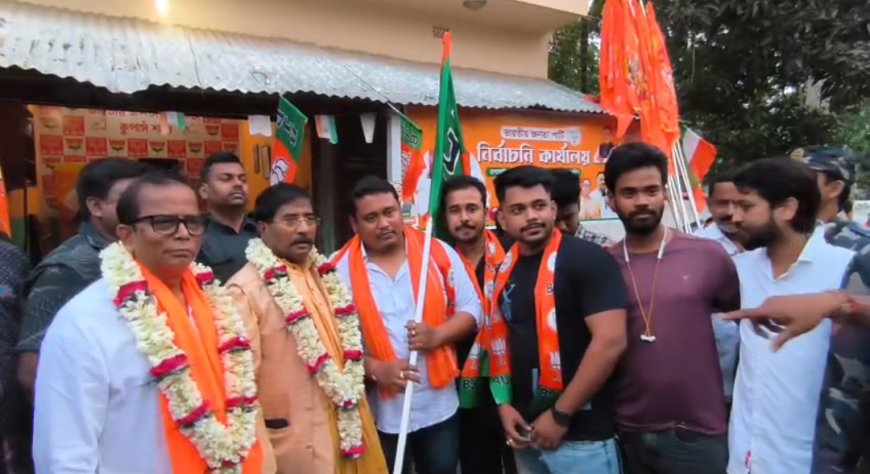 রানাঘাটে রাজনৈতিক পালাবদল!  তৃণমূল ছেড়ে বিজেপিতে যোগ ২০ জনের