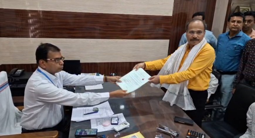 বহরমপুরে 'রবিন হুড' আবেগ, জন্মদিনেই মনোনয়ন জমা অধীরের