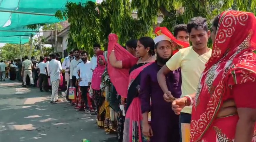 ভোটের আগে দক্ষিণ ২৪ পরগনায় বড় ছাঁটাই, কাকদ্বীপে ট্রাইব্যুনালে উপচে পড়া ভিড়